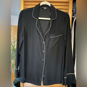 EUC Kiki de Montparnasse 100% silk double layer pajama style top, size small.